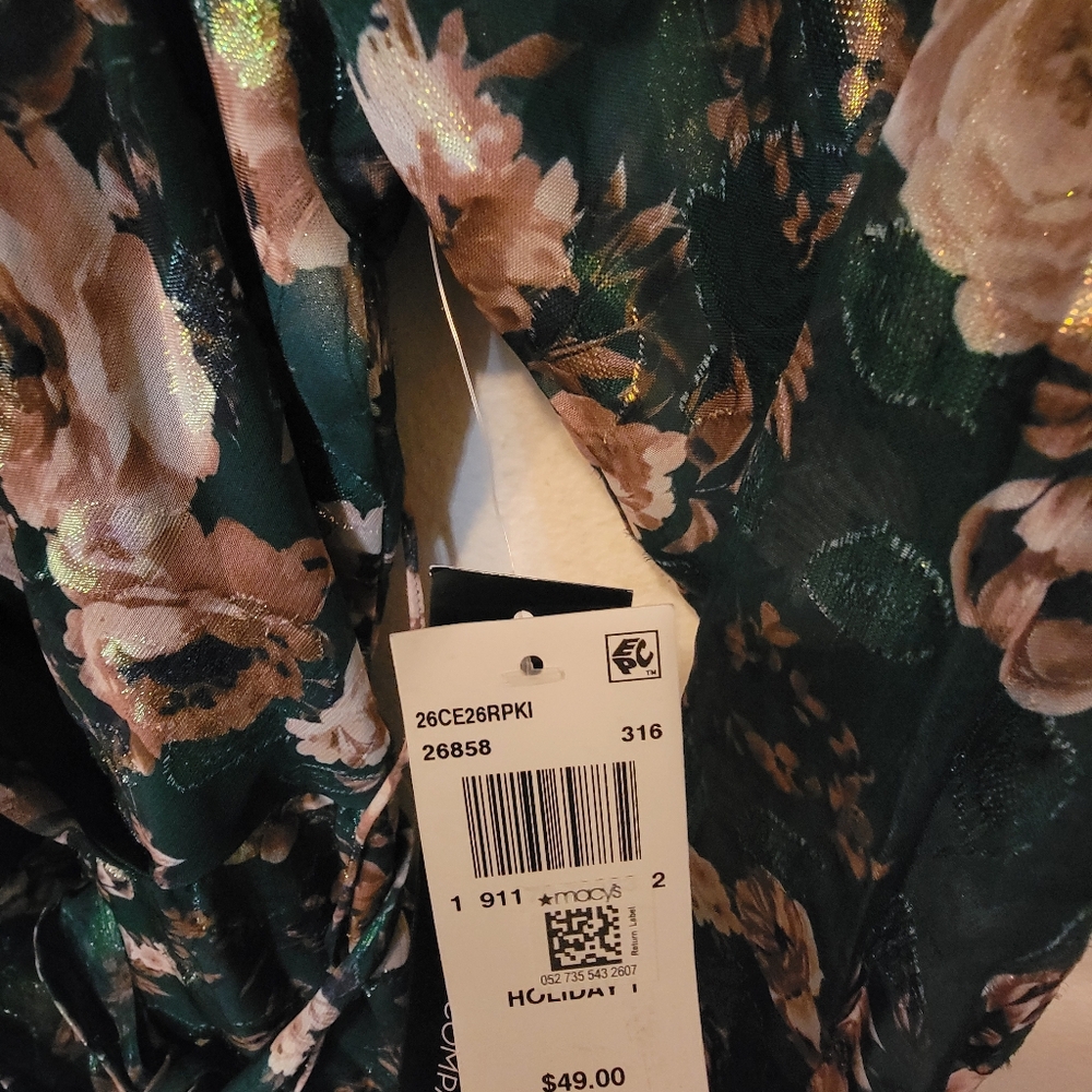 Dress - Picture 4 of 5